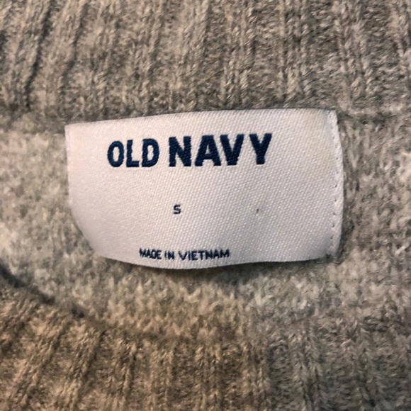 Old Navy Cozy Leopard-Print Crew-Neck Sweater - Picture 4 of 12